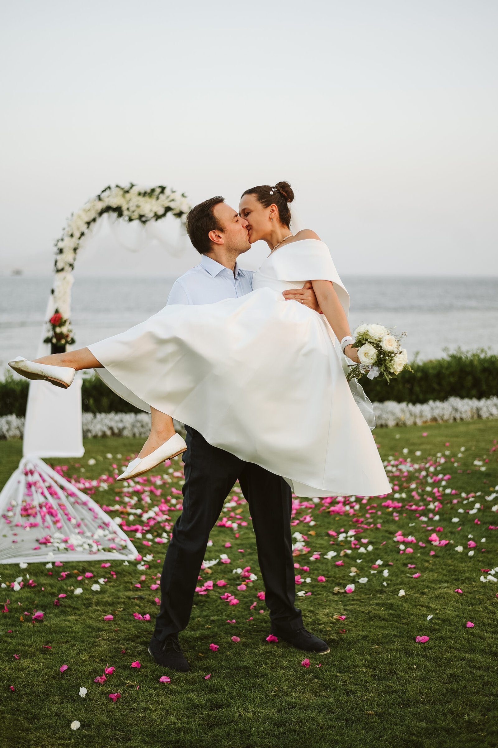 Sharm Photographer capturing a beach wedding ceremony in Sharm El Sheikh